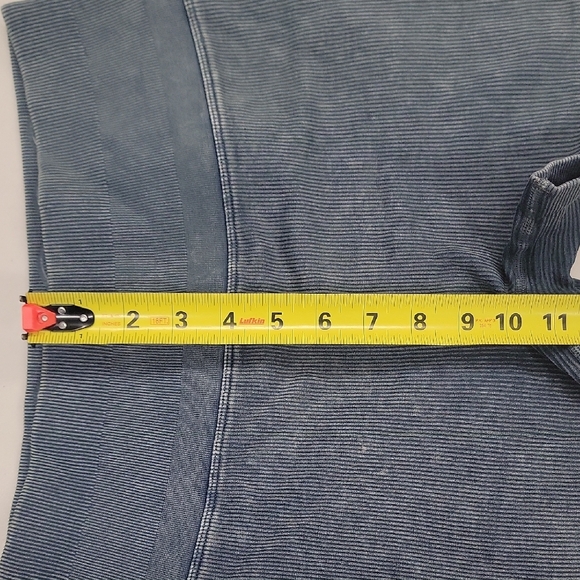 Spiritual Gangster High Waist Compression Shorts - Picture 14 of 16